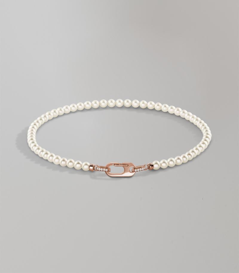 Carabiner pearl necklace
