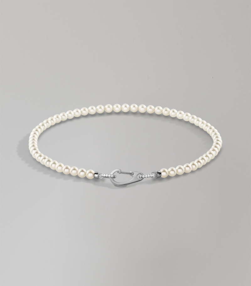 Carabiner pearl necklace