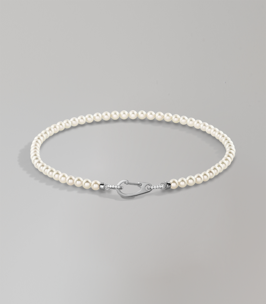 Carabiner pearl necklace