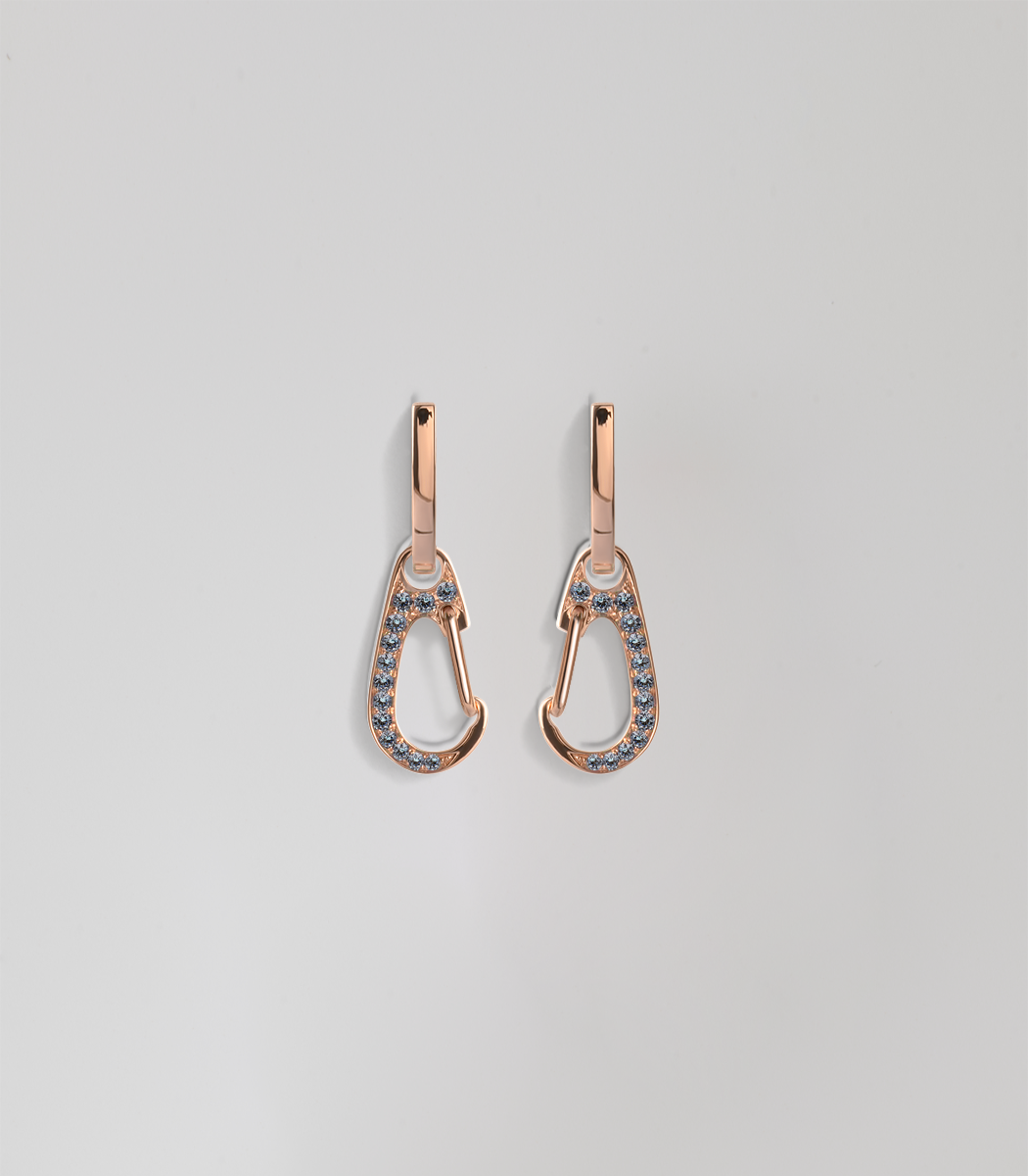 Carabiner earrings blue sapphire pavé