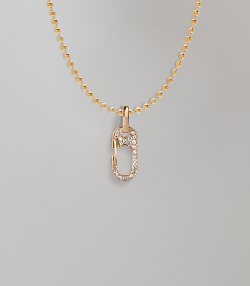Necklace with diamond pavé carabiner pendant - Yellow Gold