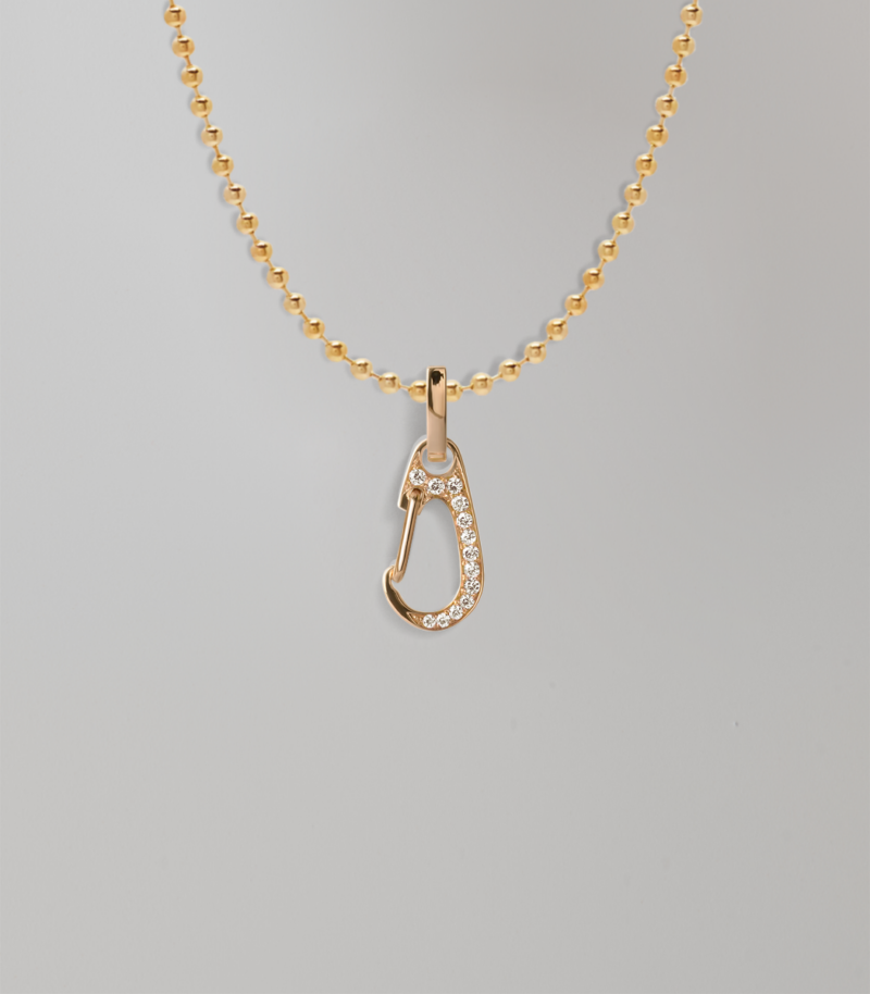 Necklace with diamond pavé carabiner pendant - Yellow Gold